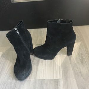 Steve Madden Black booties